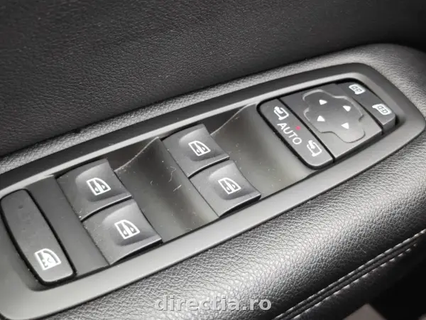 Poza anunț 25