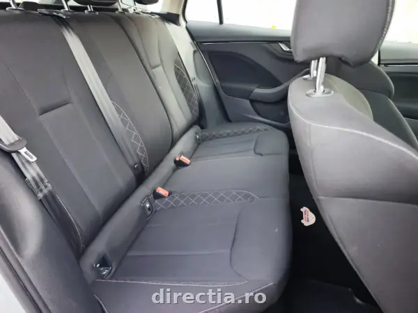 Poza anunț 16
