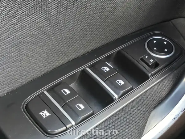 Poza anunț 24