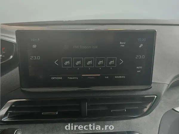 Poza anunț 23