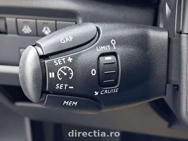 Poza anunț 18