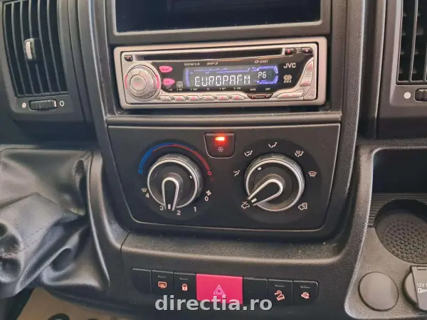 Poza anunț 12