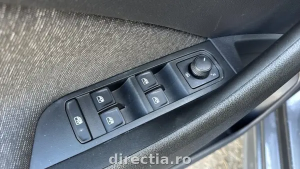 Poza anunț 12