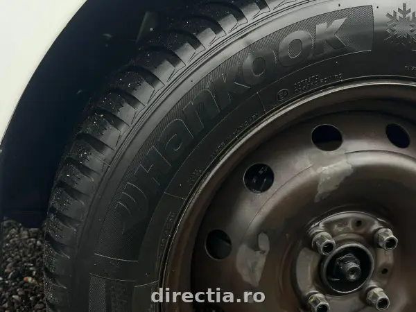 Poza anunț 12