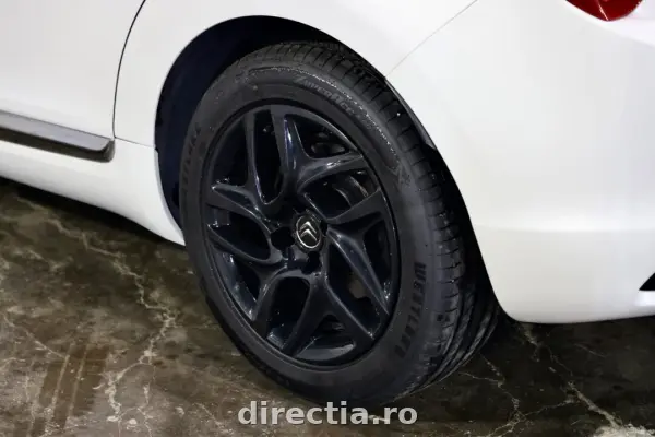 Poza anunț 31