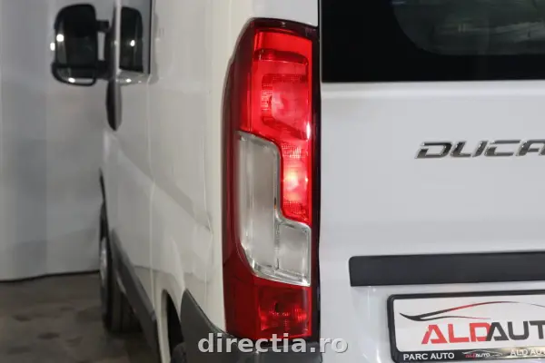 Poza anunț 35