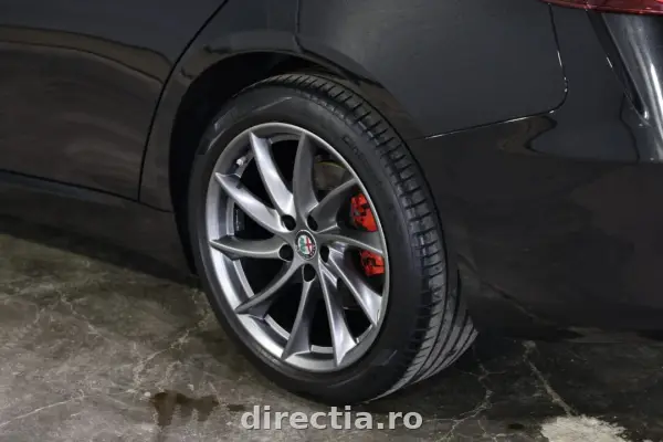 Poza anunț 32