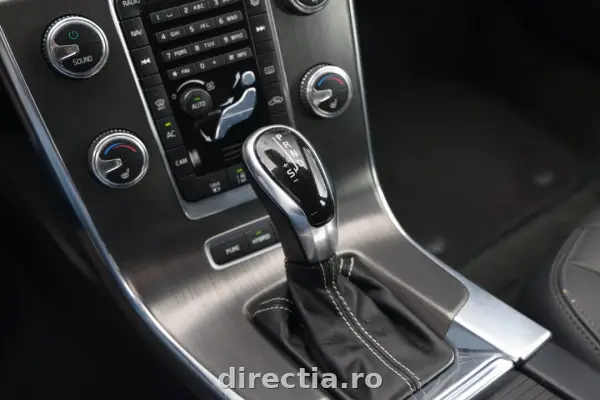 Poza anunț 25