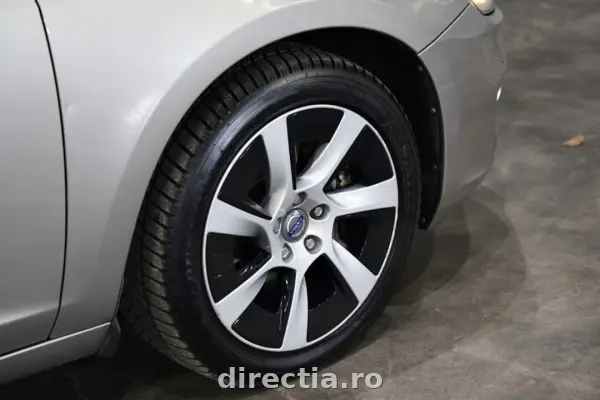 Poza anunț 32