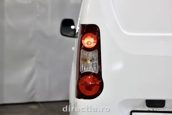 Poza anunț 33