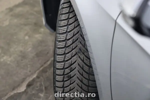 Poza anunț 32