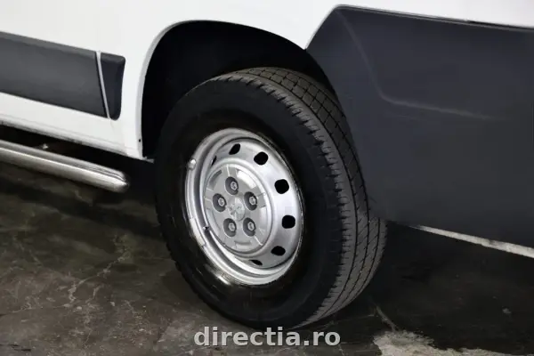 Poza anunț 32