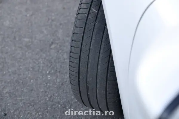 Poza anunț 33