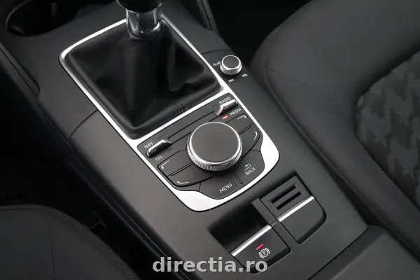 Poza anunț 25