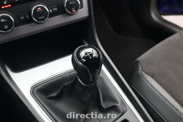 Poza anunț 24