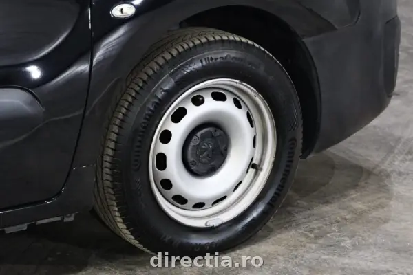 Poza anunț 32