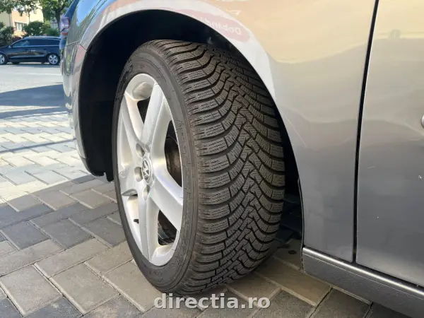 Poza anunț 12