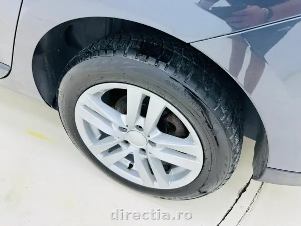 Poza anunț 29
