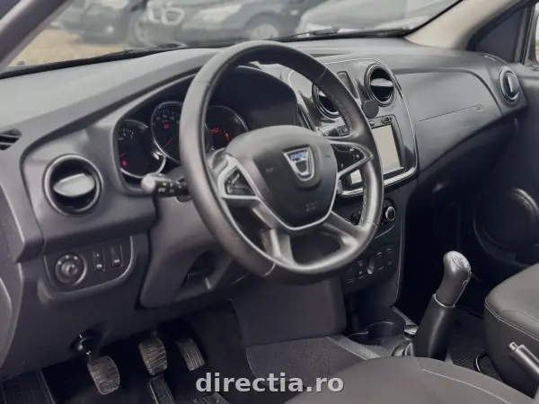 Poza anunț 18