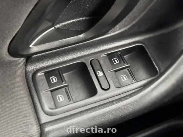 Poza anunț 17