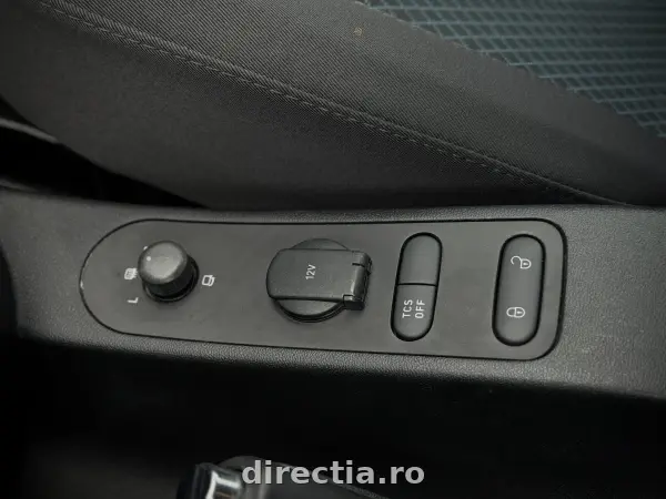 Poza anunț 12