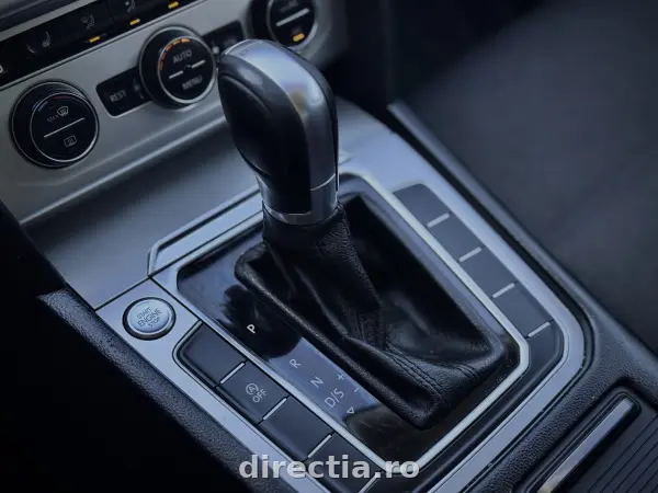 Poza anunț 12