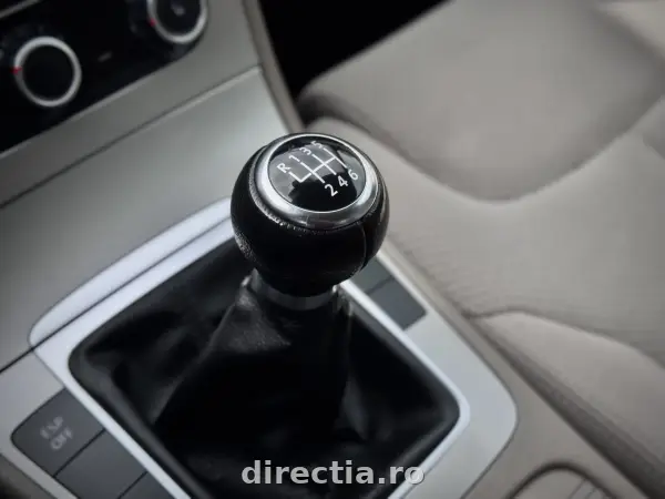 Poza anunț 12