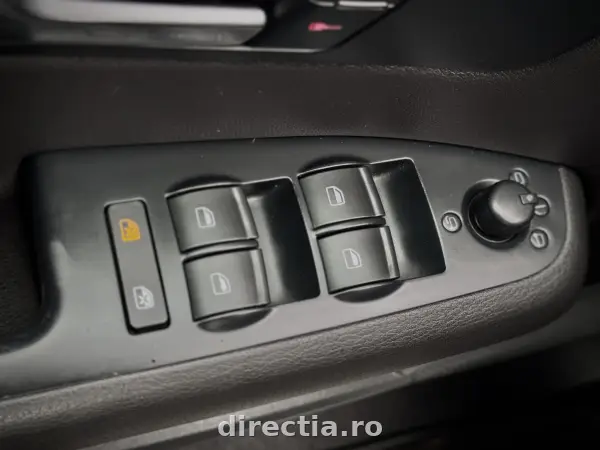 Poza anunț 18