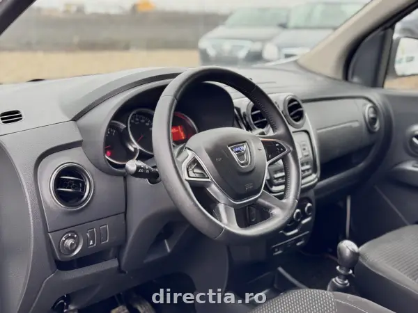 Poza anunț 18