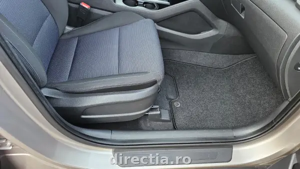 Poza anunț 28