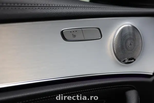 Poza anunț 36
