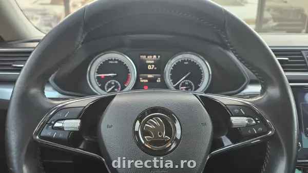 Poza anunț 12