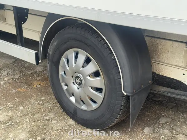 Poza anunț 12