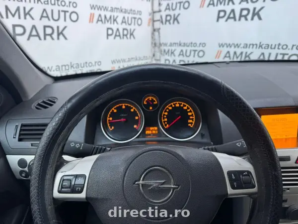 Poza anunț 12