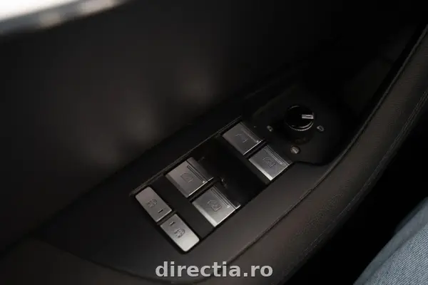 Poza anunț 13