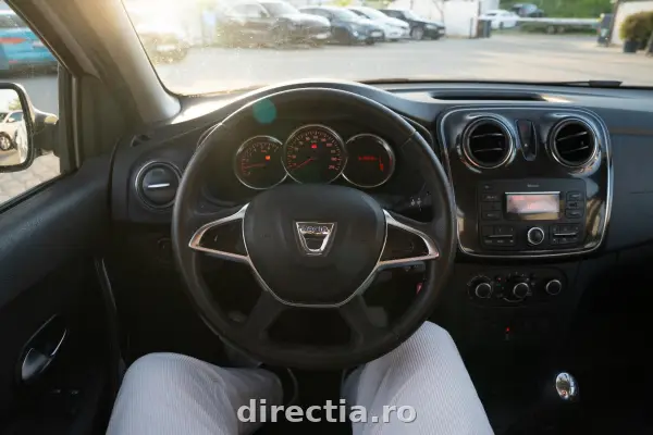 Poza anunț 8