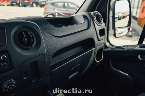Poza anunț 12