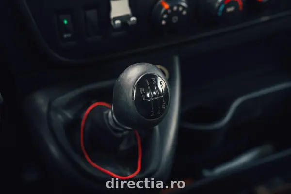 Poza anunț 18