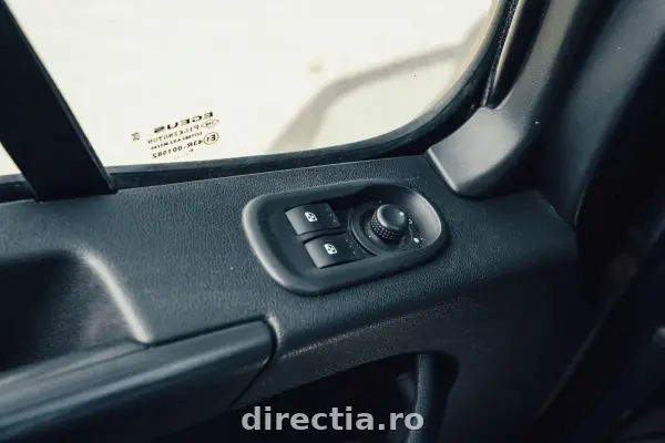 Poza anunț 19
