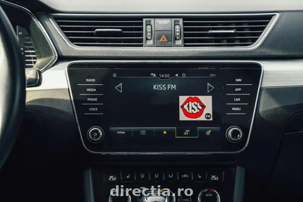 Poza anunț 10