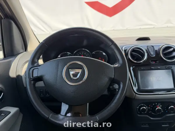 Poza anunț 11