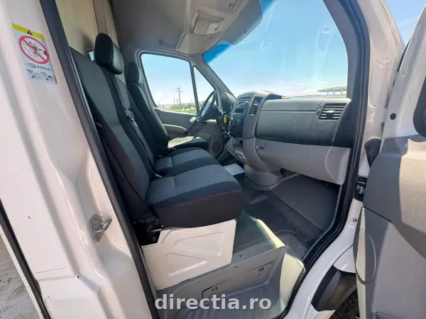 Poza anunț 12