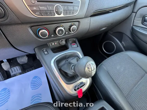 Poza anunț 26