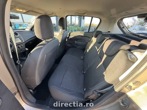 Poza anunț 17