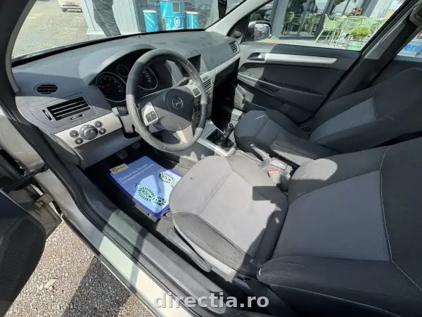 Poza anunț 12