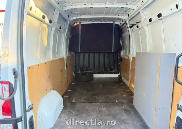Poza anunț 8
