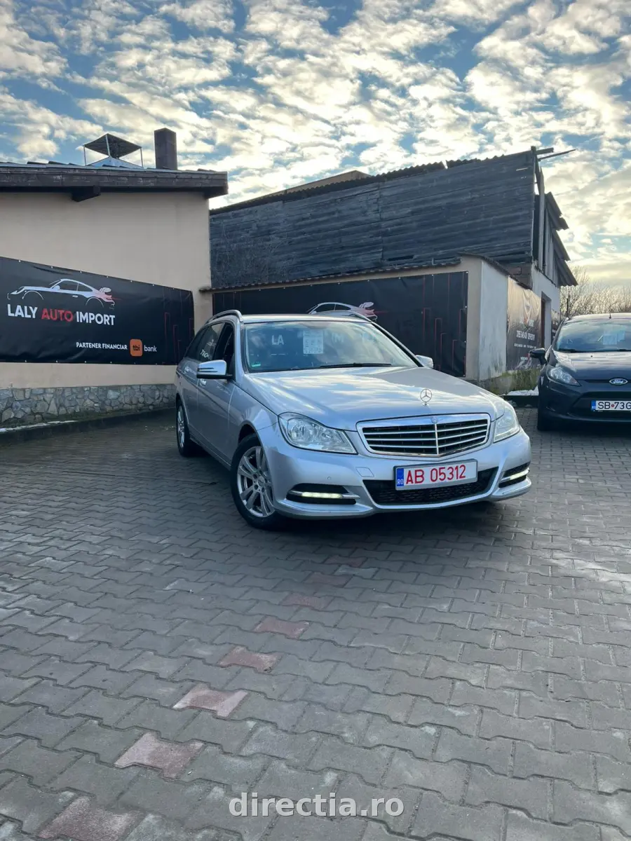 Poza principală