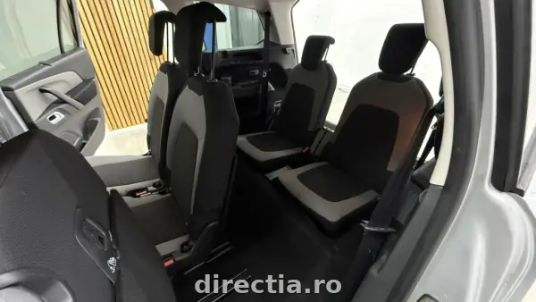 Poza anunț 12