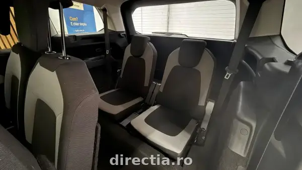 Poza anunț 12