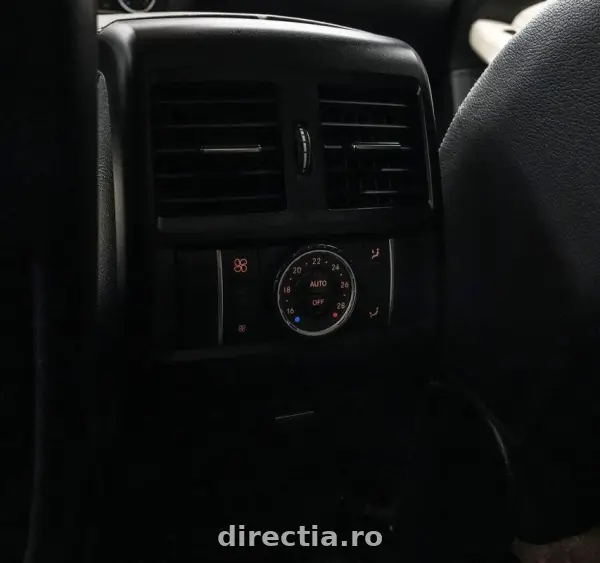 Poza anunț 28